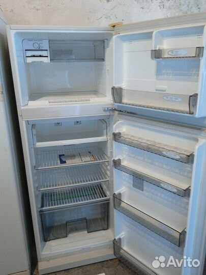 Холодильник Samsung выс.160см.Доставка