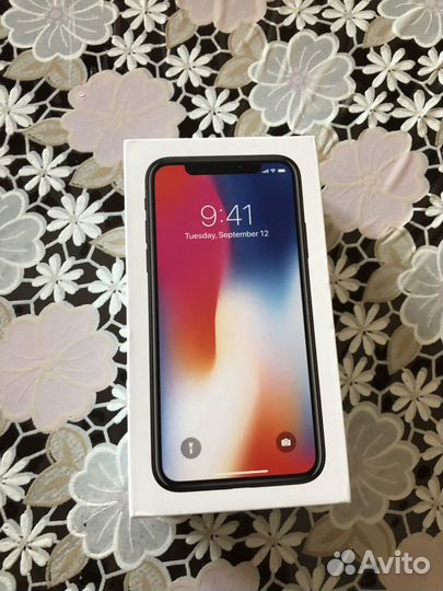 Телефон iPhone X