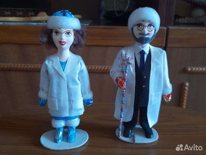 Дед мороз и снегурочка врачи