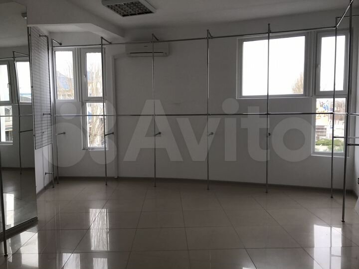 Торговая площадь, 28 м²