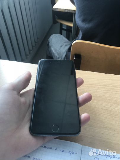 iPhone 8 plus 64gb
