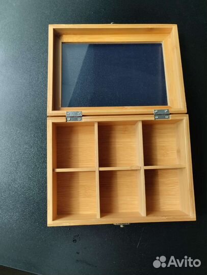 Деревянная шкатулка