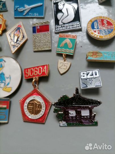 Значки разные,микс,37 штук,времен СССР
