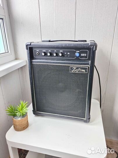 Басовый комбоусилитель Kustom KXB10 (динамик '10)
