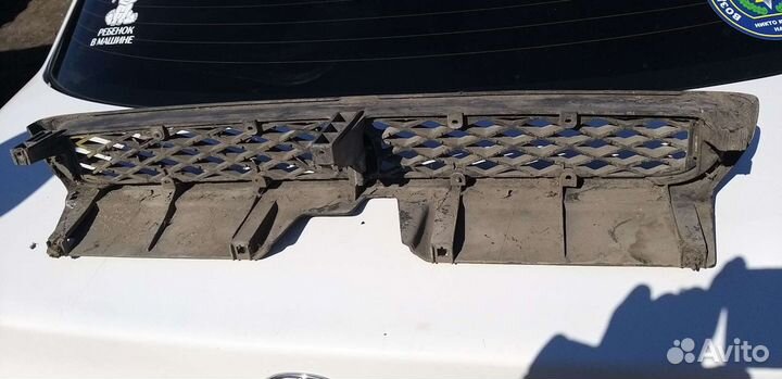 Решетка радиатора subaru legacy