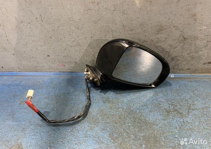 Зеркало правое Toyota Prius W30