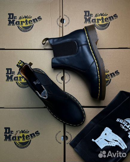Dr. Martens челси