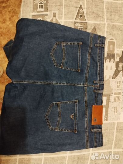 Джинсы женские