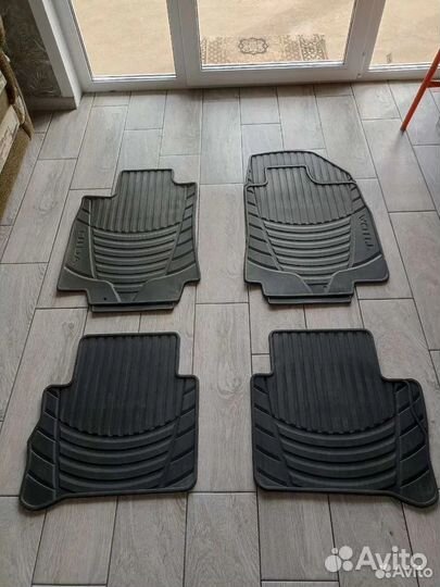 Автомобильные коврики Ниссан Тиида