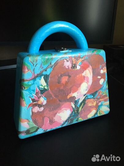 Сумочка из дерева