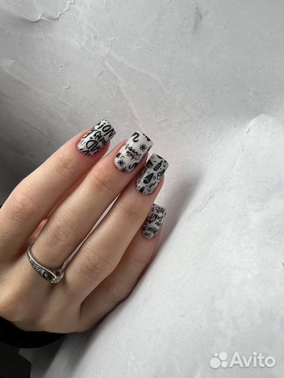 Маникюр Мурино