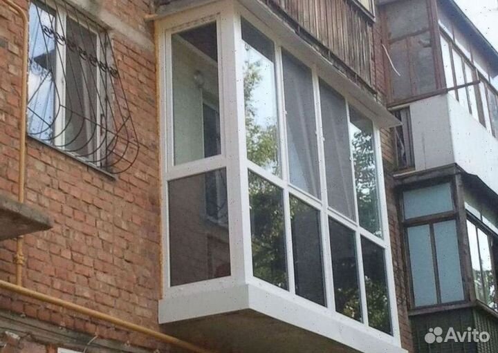 Пластиковый балкон с установкой