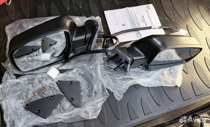 Боковые зеркала 2114 (эл.привод,обогрев,повтор-ль)