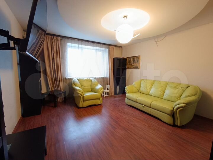 2-к. квартира, 65 м², 13/17 эт.