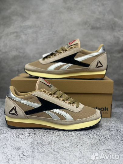 Кроссовки Reebok classic