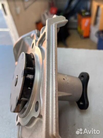 Помпа mazda 323 IV MX-3 RX-7 KIA shuma sephia