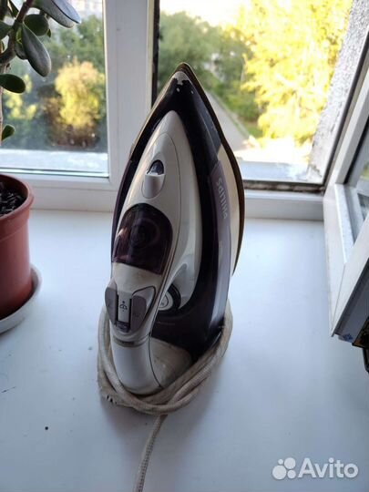 Утюг Philips керамический