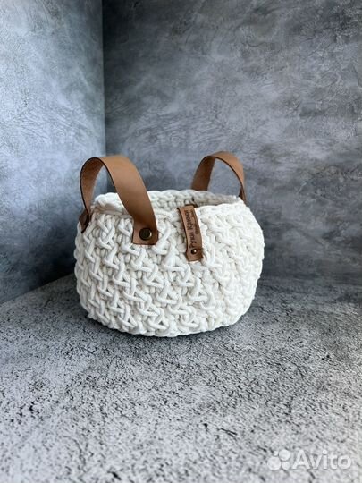 Корзина вязаная