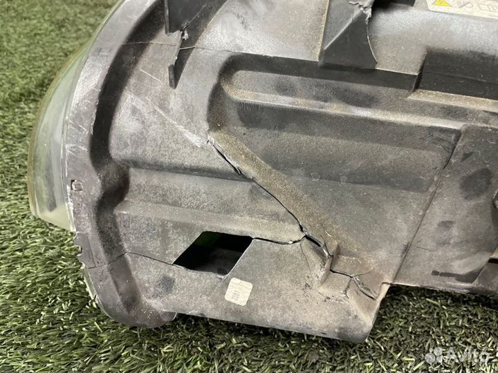 Фара ксеноновая передняя правая Bmw X1 E84 N46B20