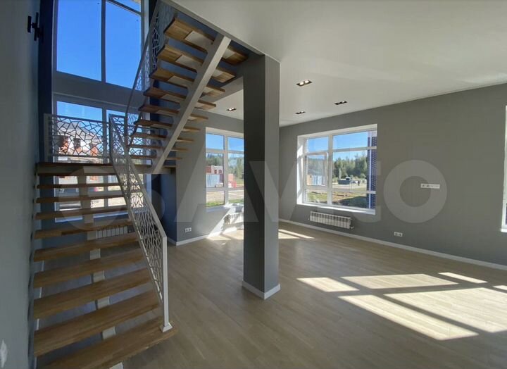 Дом 180 м² на участке 7 сот.