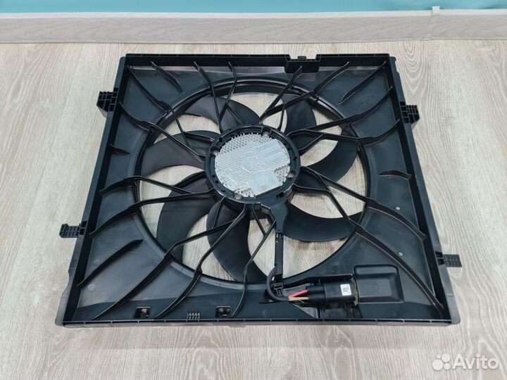 Вентилятор радиатора Mercedes W166 A0999062400