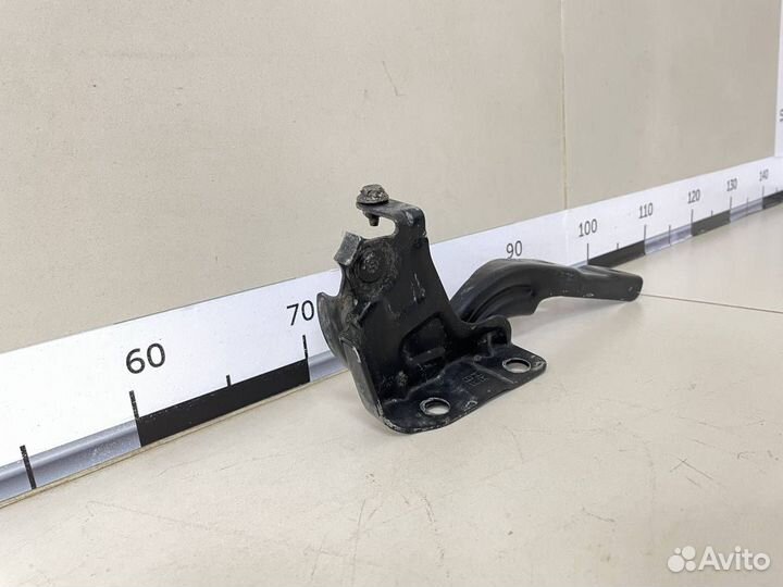 Петля капота правая Kia Rio 4 FB 2017