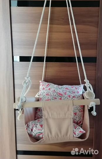 Детская качель подвесная