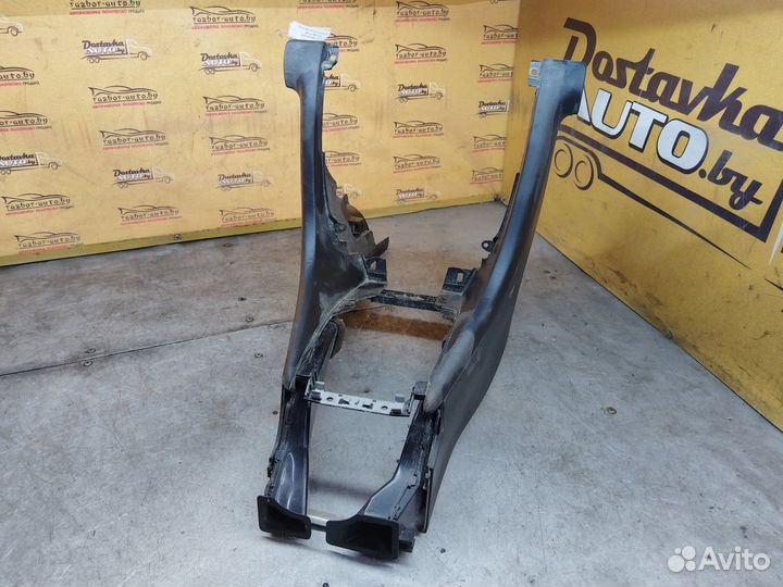 Консоль салона (кулисная часть) Audi A6 C5 (1997—2001) RM1ULN