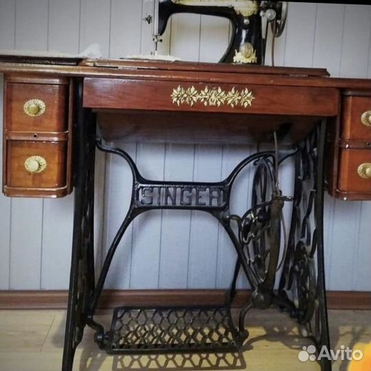 Швейная машина Singer