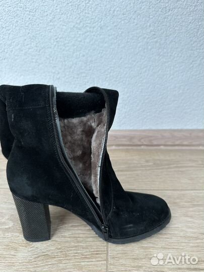Ботфорты зимние на каблуке