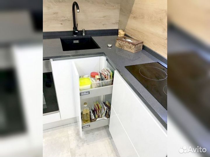 Кухонный гарнитур угловой