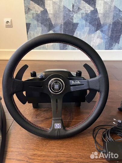 Игровой руль Logitech g27