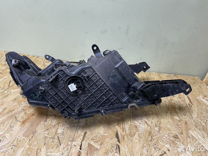 Фара Land Cruiser Prado 150 рест