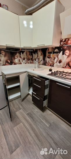 Кухонный гарнитур угловой бу