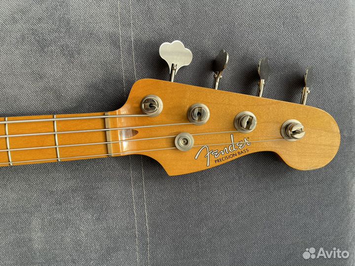 Бас гитара fender avri'57 MIM