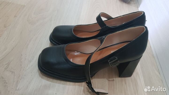 Туфли для девочки 36размер