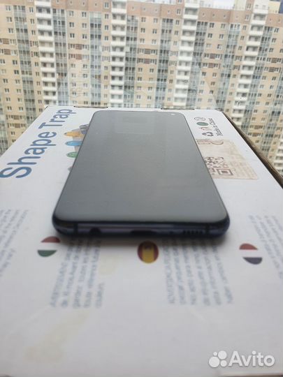 Samsung Galaxy S10e, 6/128 ГБ