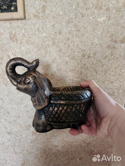 Статуэтки слоны из глины