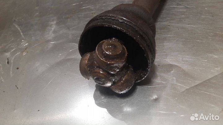 Полуось передняя левая Peugeot Partner (M49) 2002