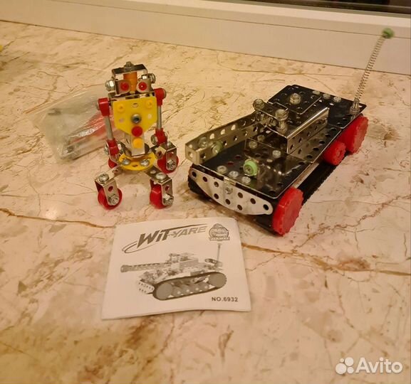 Железный конструктор танк плюс робот
