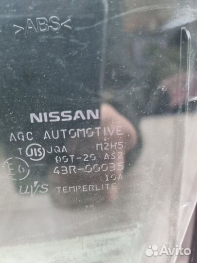 Стекло двери переднее правое Nissan Murano Z51 3.5