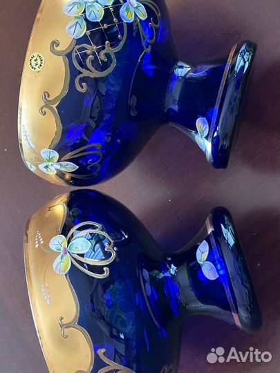 Ваза для фруктов и конфет на ножке лепка синяя