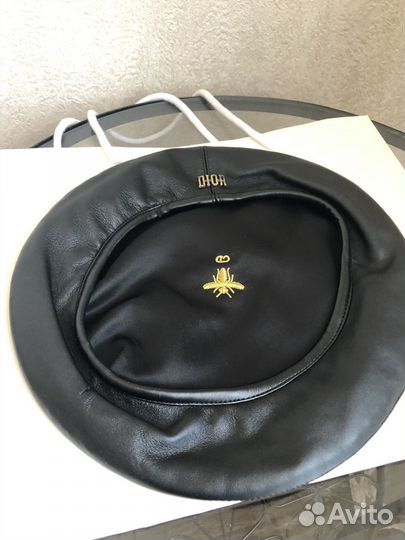 Берет женский кожаный