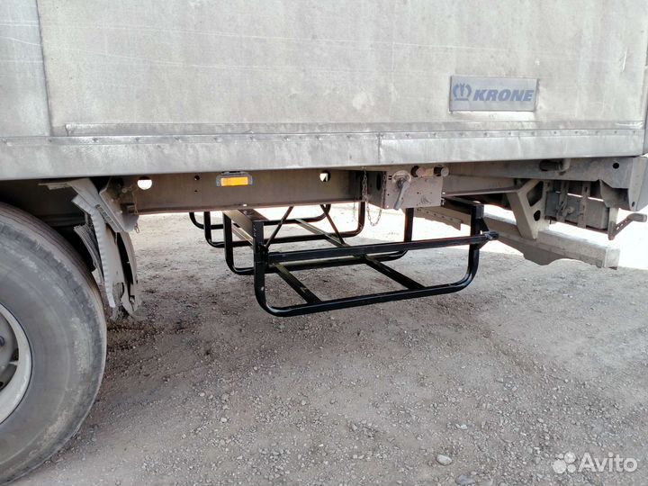 Корзина под запаски на полуприцеп