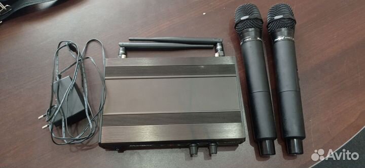 Беспроводные микрафоны madboy u-tube 20