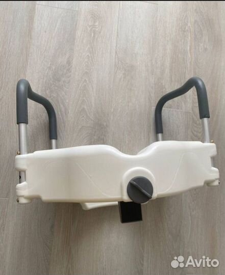 Сиденье-насадка на унитаз для пожилых и инвалидов