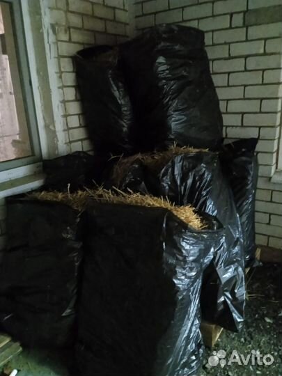 Солома в тюках