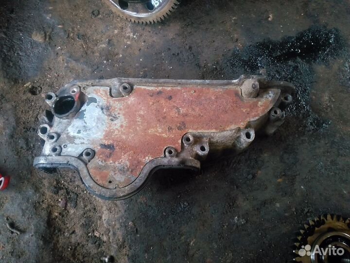 Крышка плиты двигателя верхняя Renault Volvo DXI