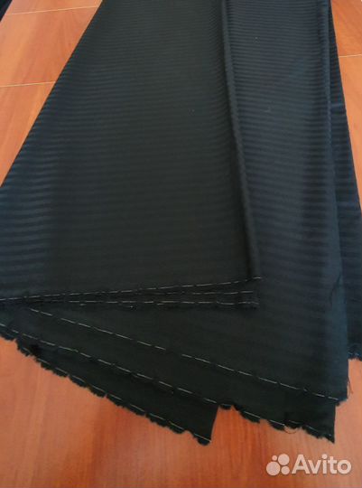 Шерсть костюмная, Италия