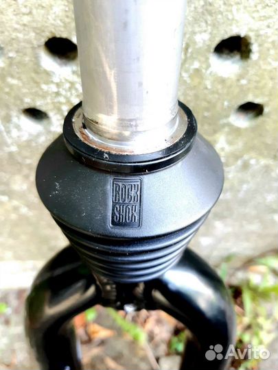 Вилка rock shox